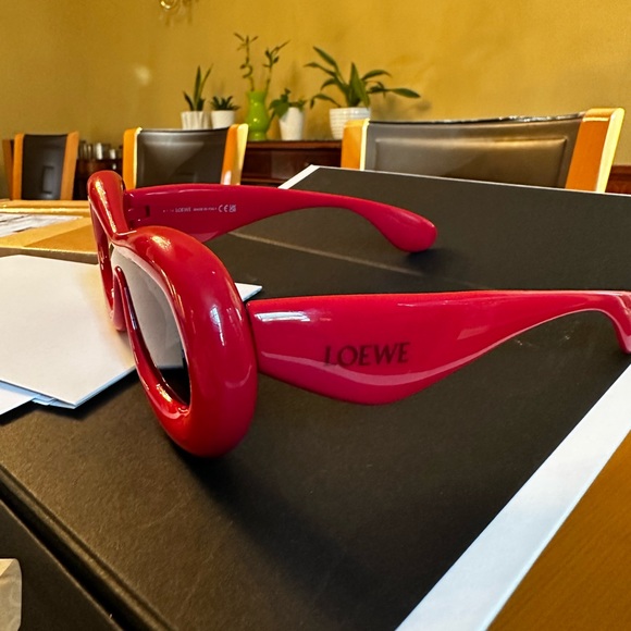 Loewe Accessories - Loewe Bold Red Oval Sunglasses